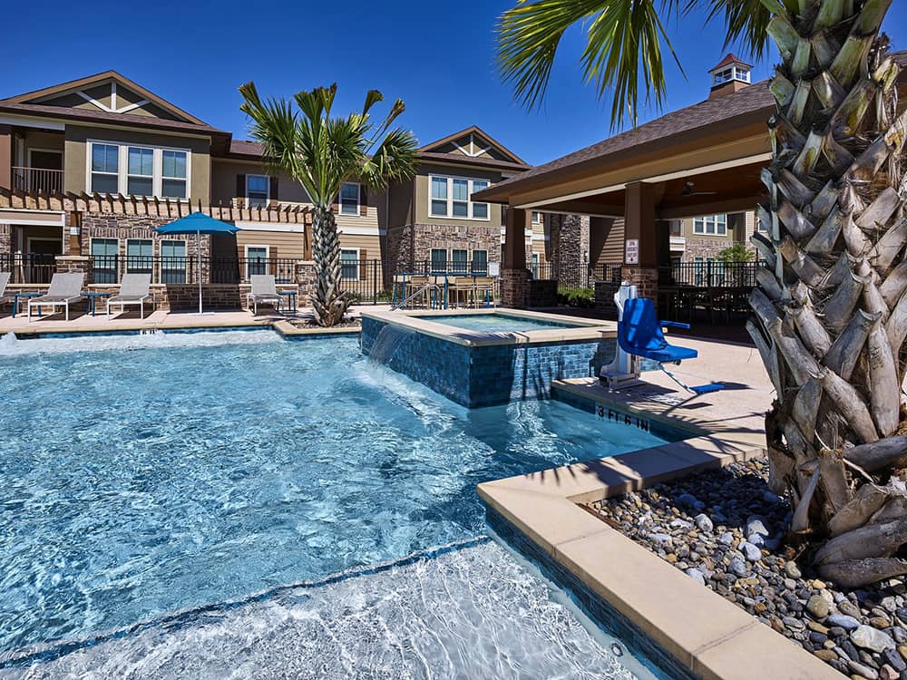 NWB Crosstown Concourse